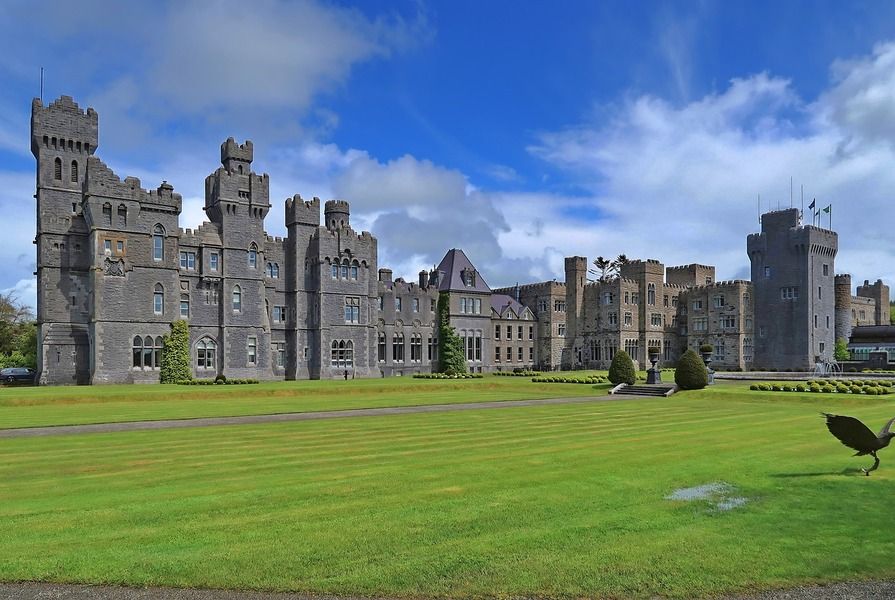 castells irlandesos
